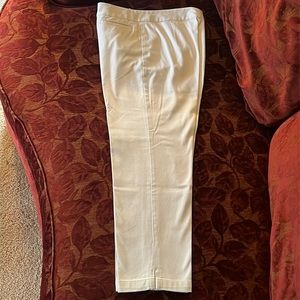 White dockers capris